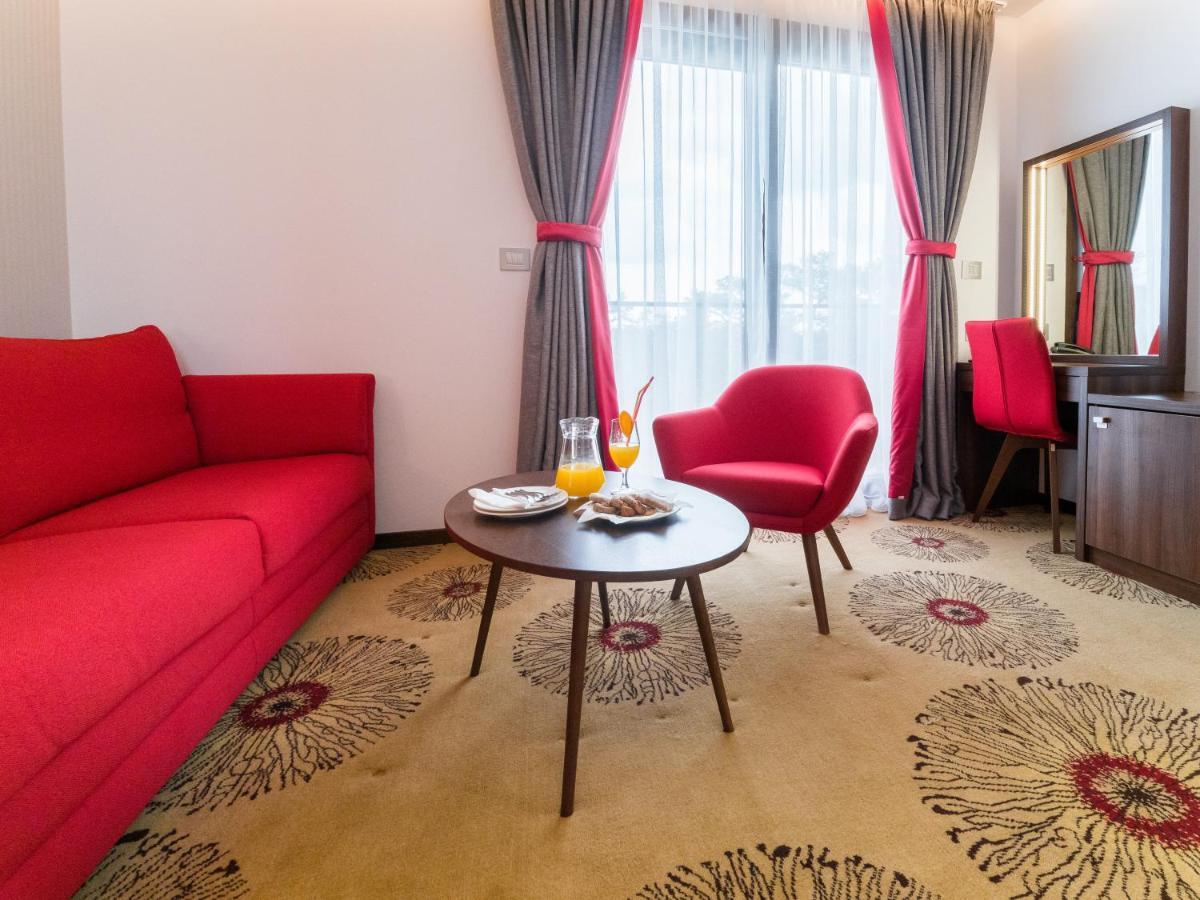 Buket Hotel 4*